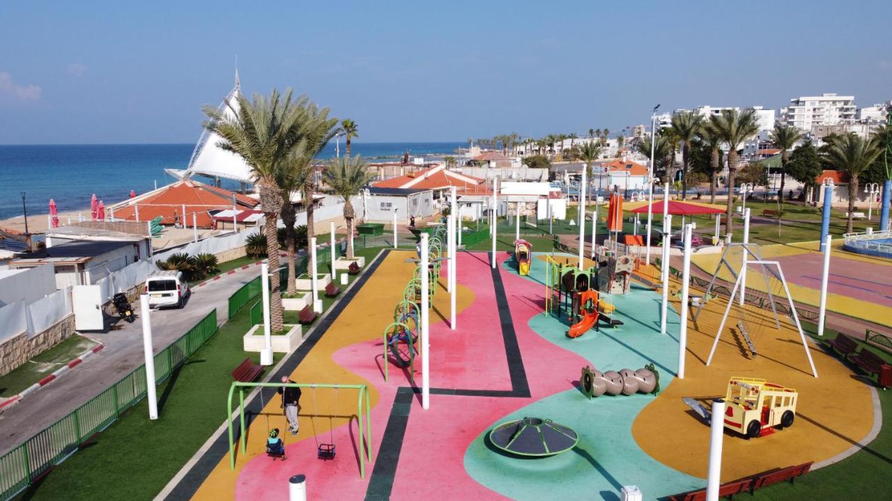 Breezot Yam Hotell Nahariya Exteriör bild