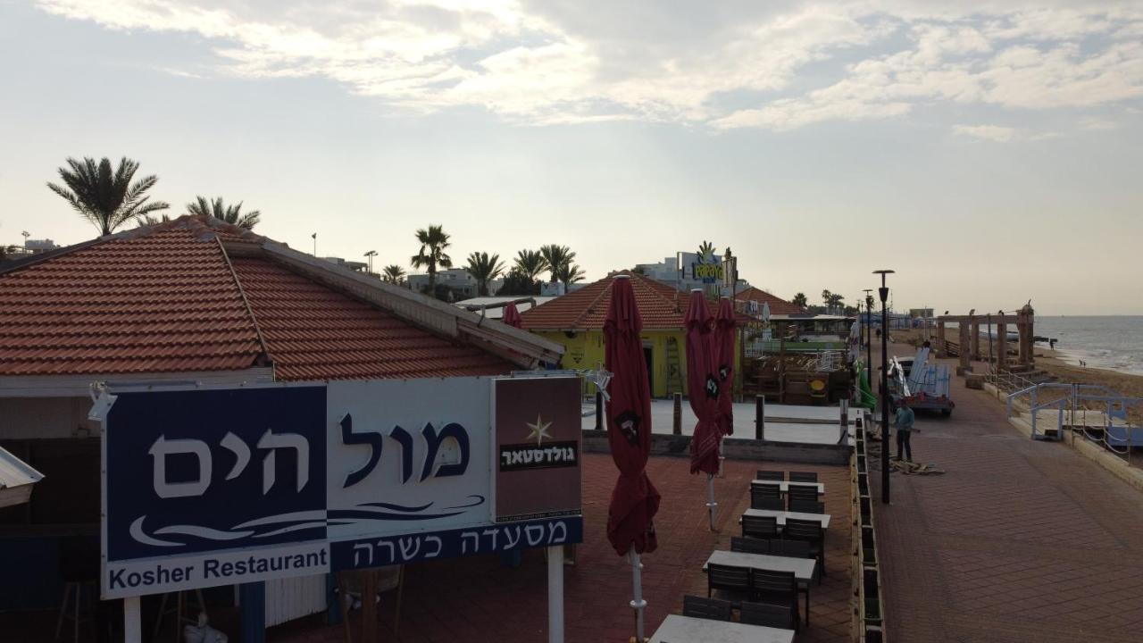 Breezot Yam Hotell Nahariya Exteriör bild