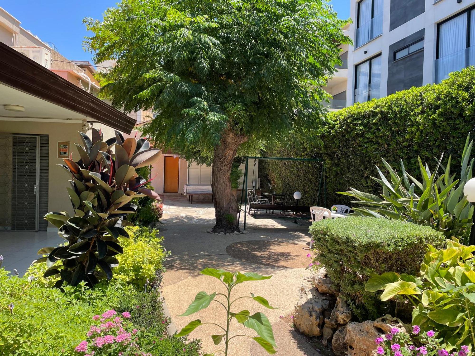 Breezot Yam Hotell Nahariya Exteriör bild